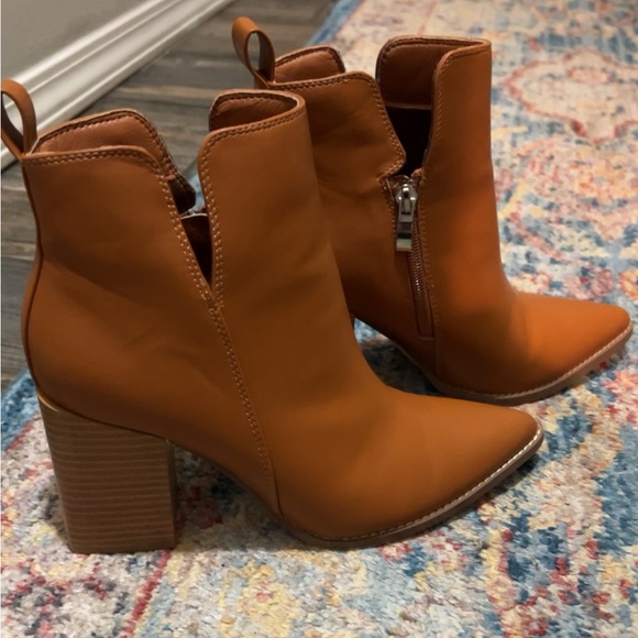 Booties - Picture 3 of 4